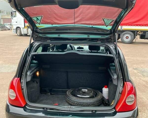 Черный Рено Клио, объемом двигателя 1.2 л и пробегом 224 тыс. км за 3900 $, фото 3 на Automoto.ua