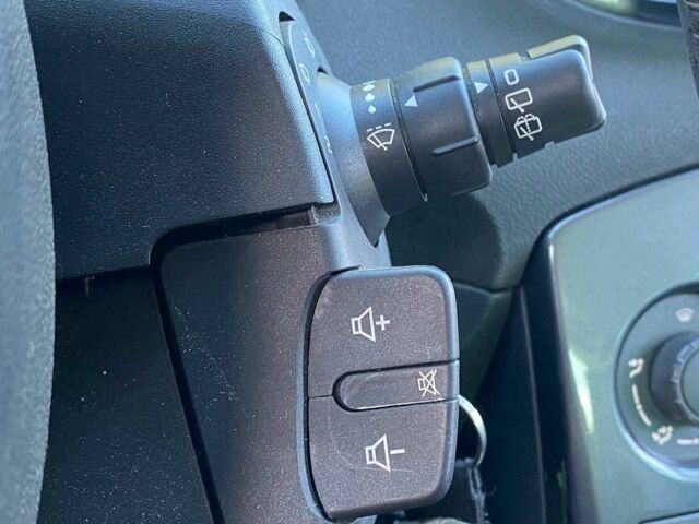 Черный Рено Клио, объемом двигателя 1.6 л и пробегом 275 тыс. км за 5500 $, фото 12 на Automoto.ua