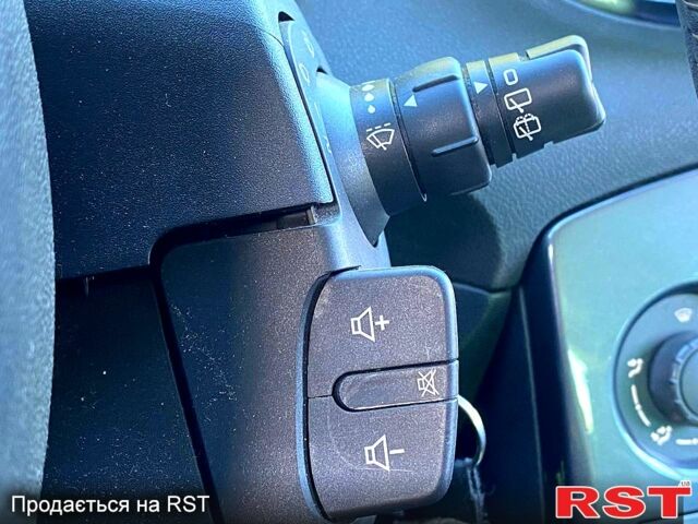 Чорний Рено Кліо, об'ємом двигуна 1.6 л та пробігом 275 тис. км за 5500 $, фото 9 на Automoto.ua