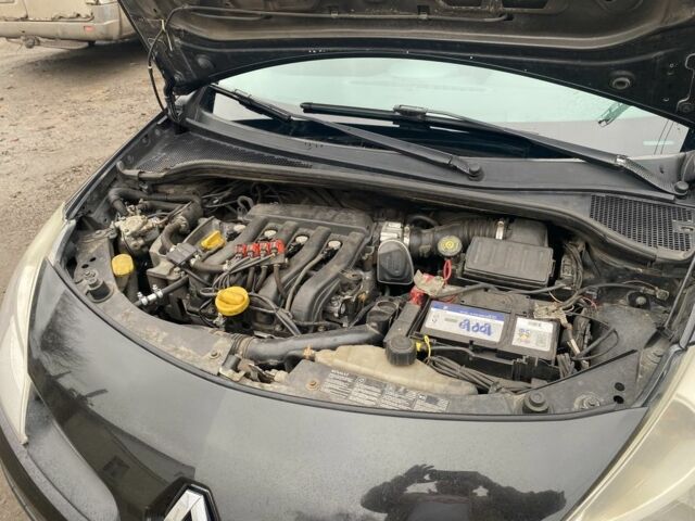 Черный Рено Клио, объемом двигателя 1.4 л и пробегом 310 тыс. км за 5300 $, фото 15 на Automoto.ua