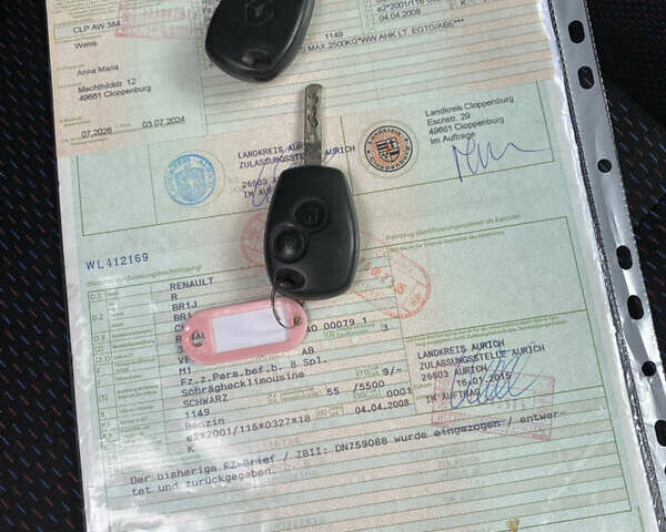 Чорний Рено Кліо, об'ємом двигуна 1.2 л та пробігом 181 тис. км за 4650 $, фото 28 на Automoto.ua