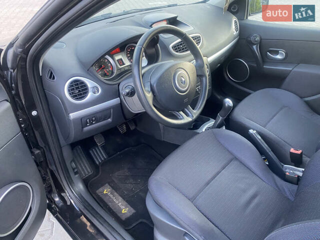 Черный Рено Клио, объемом двигателя 1.2 л и пробегом 181 тыс. км за 4450 $, фото 10 на Automoto.ua