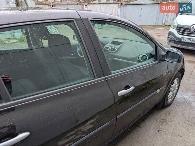 Чорний Рено Кліо, об'ємом двигуна 1.39 л та пробігом 156 тис. км за 4300 $, фото 9 на Automoto.ua