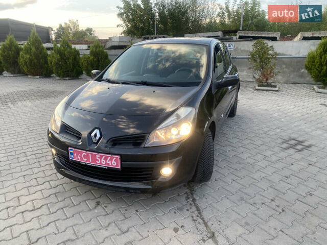 Чорний Рено Кліо, об'ємом двигуна 1.2 л та пробігом 181 тис. км за 4650 $, фото 1 на Automoto.ua