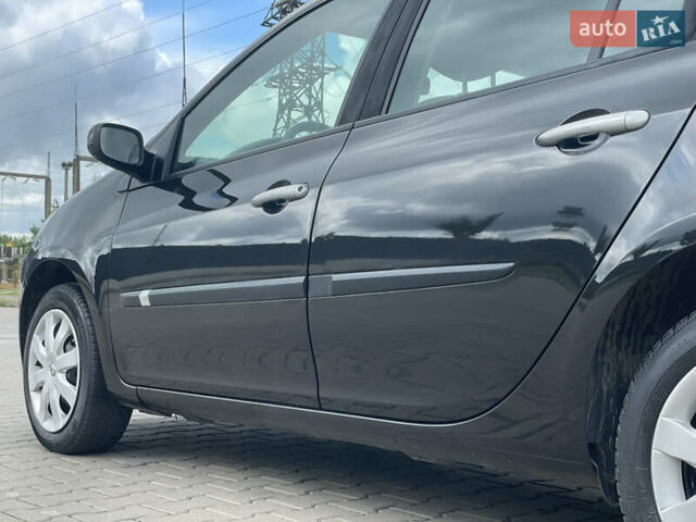 Чорний Рено Кліо, об'ємом двигуна 1.2 л та пробігом 161 тис. км за 4400 $, фото 19 на Automoto.ua