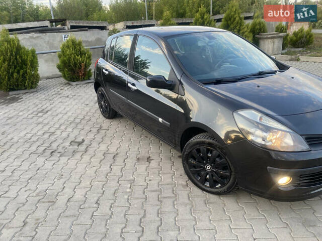 Чорний Рено Кліо, об'ємом двигуна 1.2 л та пробігом 181 тис. км за 4650 $, фото 4 на Automoto.ua