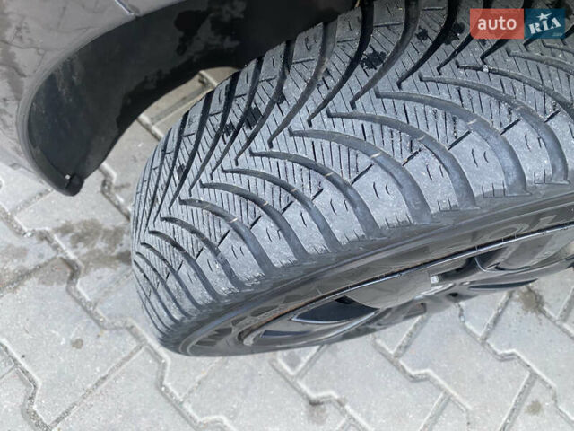 Чорний Рено Кліо, об'ємом двигуна 0 л та пробігом 181 тис. км за 4550 $, фото 8 на Automoto.ua