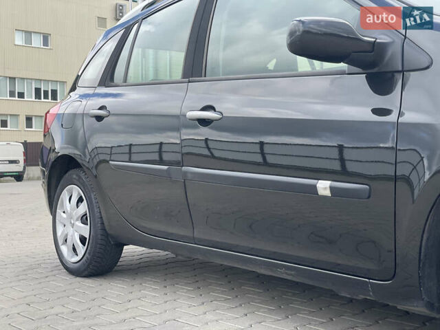 Чорний Рено Кліо, об'ємом двигуна 1.2 л та пробігом 161 тис. км за 4400 $, фото 38 на Automoto.ua