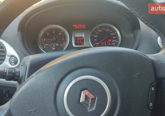 Чорний Рено Кліо, об'ємом двигуна 1.5 л та пробігом 254 тис. км за 4400 $, фото 4 на Automoto.ua