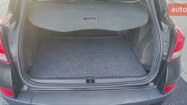 Черный Рено Клио, объемом двигателя 1.2 л и пробегом 273 тыс. км за 4699 $, фото 13 на Automoto.ua