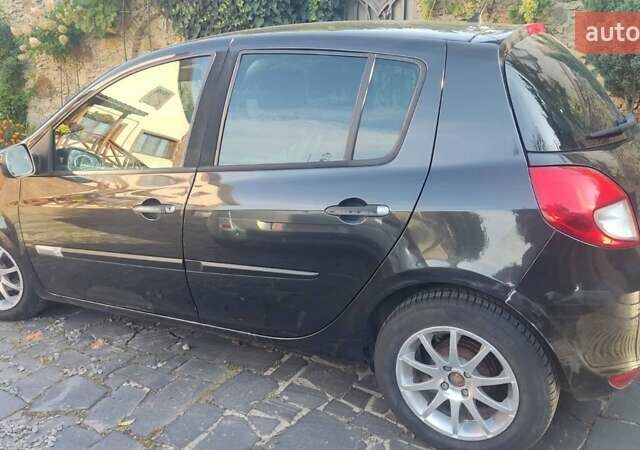 Чорний Рено Кліо, об'ємом двигуна 1.5 л та пробігом 254 тис. км за 4400 $, фото 8 на Automoto.ua
