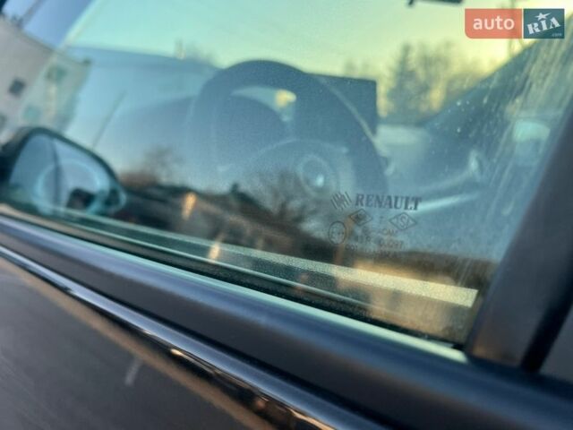 Чорний Рено Кліо, об'ємом двигуна 1.2 л та пробігом 202 тис. км за 4600 $, фото 20 на Automoto.ua