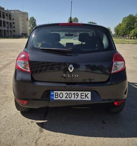 Чорний Рено Кліо, об'ємом двигуна 1.1 л та пробігом 204 тис. км за 5000 $, фото 1 на Automoto.ua