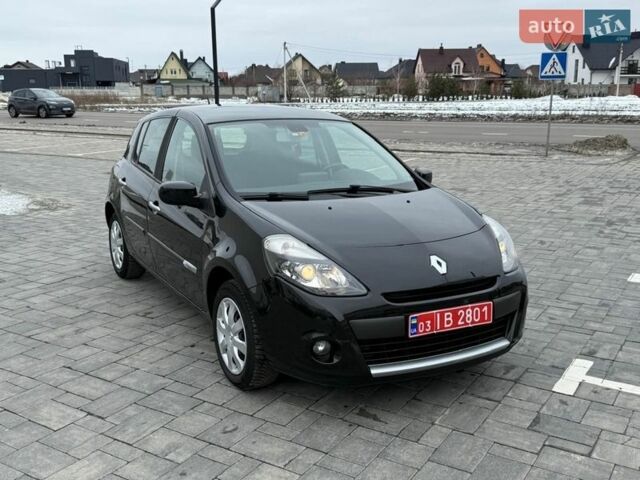 Черный Рено Клио, объемом двигателя 1.6 л и пробегом 115 тыс. км за 7600 $, фото 11 на Automoto.ua
