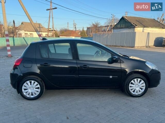 Чорний Рено Кліо, об'ємом двигуна 1.2 л та пробігом 202 тис. км за 4600 $, фото 7 на Automoto.ua