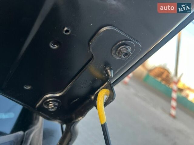 Чорний Рено Кліо, об'ємом двигуна 1.2 л та пробігом 202 тис. км за 4600 $, фото 89 на Automoto.ua