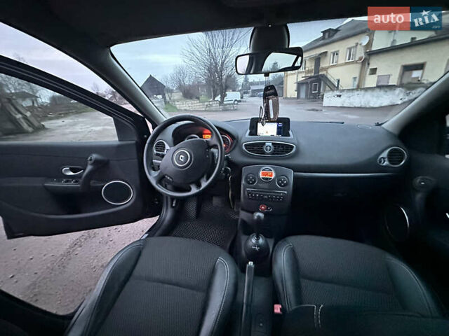 Черный Рено Клио, объемом двигателя 1.46 л и пробегом 230 тыс. км за 5000 $, фото 9 на Automoto.ua