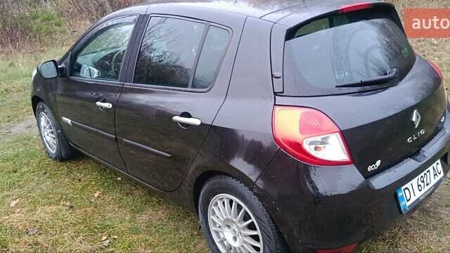 Черный Рено Клио, объемом двигателя 1.5 л и пробегом 290 тыс. км за 5450 $, фото 7 на Automoto.ua