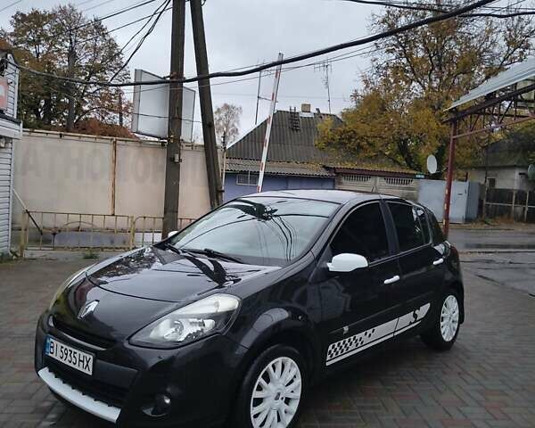 Черный Рено Клио, объемом двигателя 1.2 л и пробегом 185 тыс. км за 5800 $, фото 21 на Automoto.ua