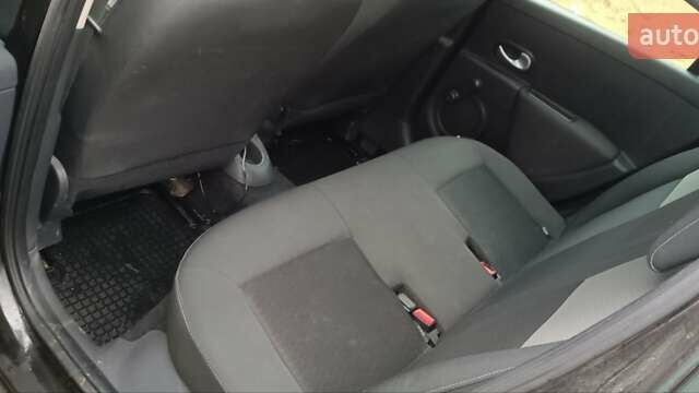 Черный Рено Клио, объемом двигателя 1.5 л и пробегом 290 тыс. км за 5450 $, фото 1 на Automoto.ua