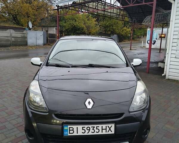 Черный Рено Клио, объемом двигателя 1.2 л и пробегом 185 тыс. км за 5800 $, фото 27 на Automoto.ua