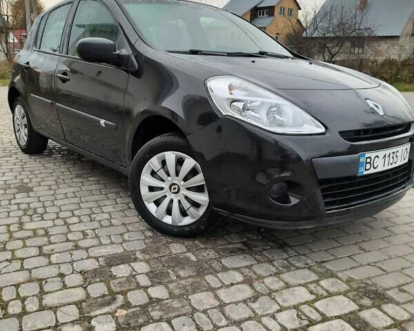 Черный Рено Клио, объемом двигателя 1.1 л и пробегом 110 тыс. км за 4550 $, фото 11 на Automoto.ua