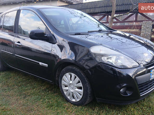 Чорний Рено Кліо, об'ємом двигуна 1.46 л та пробігом 270 тис. км за 5000 $, фото 4 на Automoto.ua