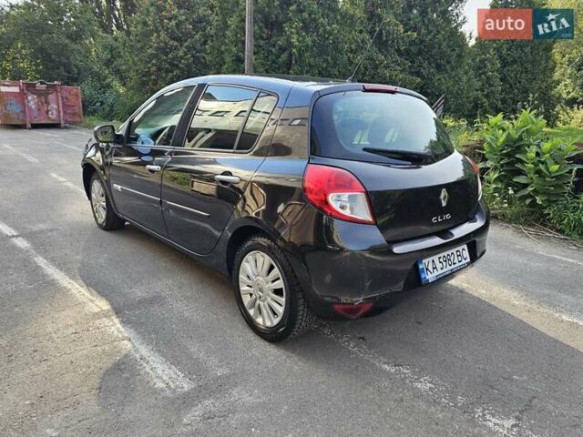Чорний Рено Кліо, об'ємом двигуна 1.6 л та пробігом 170 тис. км за 3500 $, фото 4 на Automoto.ua