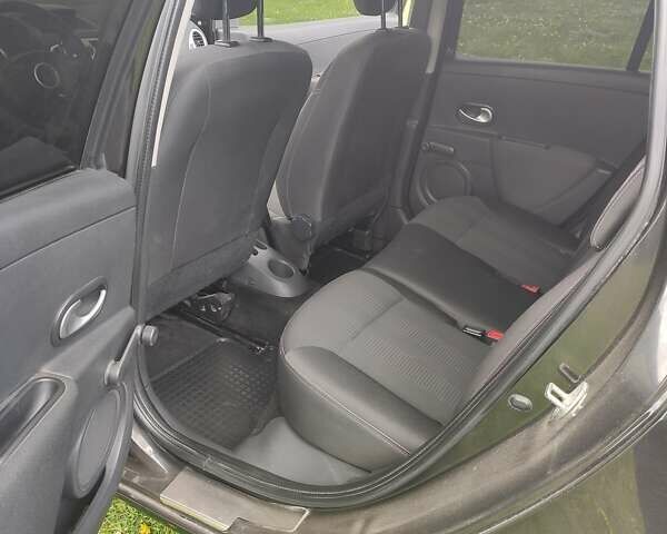 Черный Рено Клио, объемом двигателя 1.5 л и пробегом 126 тыс. км за 6500 $, фото 13 на Automoto.ua