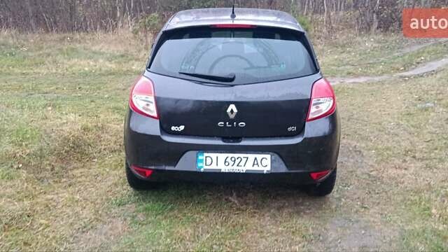 Черный Рено Клио, объемом двигателя 1.5 л и пробегом 290 тыс. км за 5450 $, фото 5 на Automoto.ua