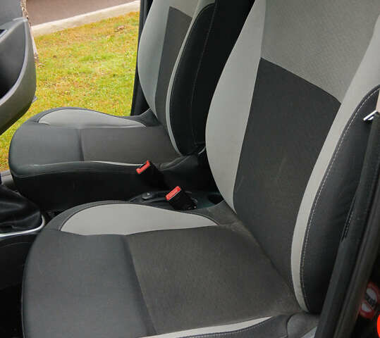 Чорний Рено Кліо, об'ємом двигуна 1.46 л та пробігом 270 тис. км за 5000 $, фото 10 на Automoto.ua