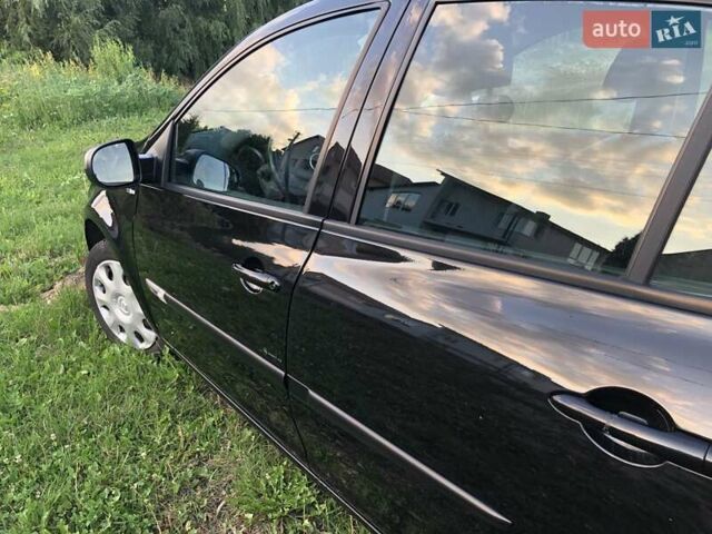 Черный Рено Клио, объемом двигателя 1.6 л и пробегом 214 тыс. км за 6900 $, фото 33 на Automoto.ua
