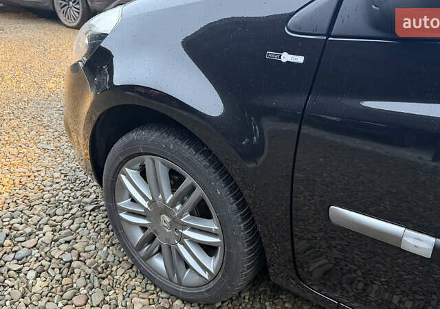 Черный Рено Клио, объемом двигателя 1.2 л и пробегом 240 тыс. км за 5750 $, фото 15 на Automoto.ua