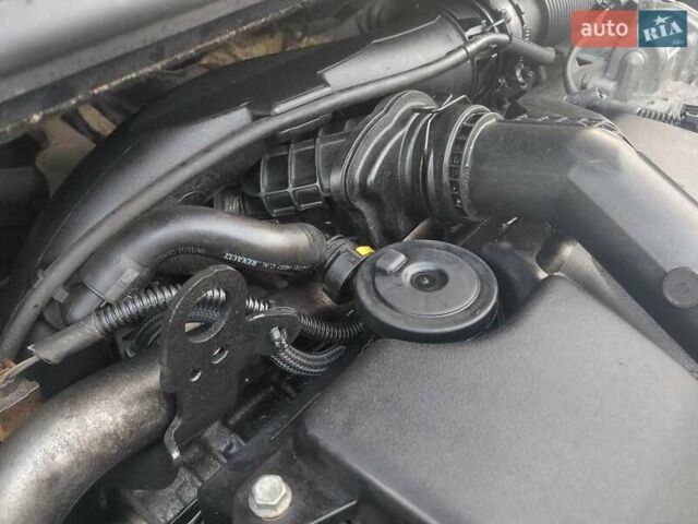 Черный Рено Клио, объемом двигателя 1.5 л и пробегом 163 тыс. км за 6700 $, фото 12 на Automoto.ua