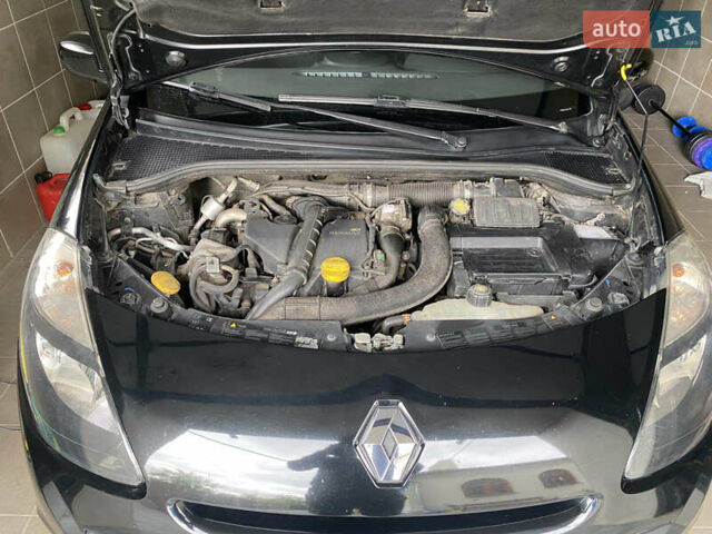 Черный Рено Клио, объемом двигателя 1.5 л и пробегом 363 тыс. км за 5500 $, фото 7 на Automoto.ua