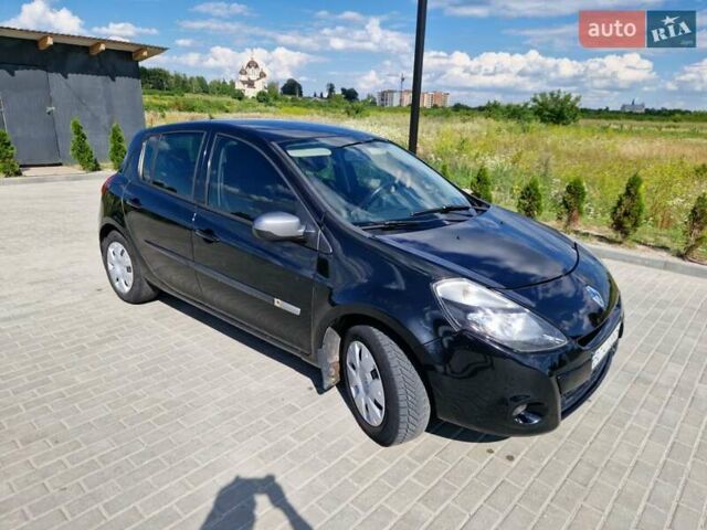 Черный Рено Клио, объемом двигателя 1.46 л и пробегом 270 тыс. км за 3999 $, фото 9 на Automoto.ua