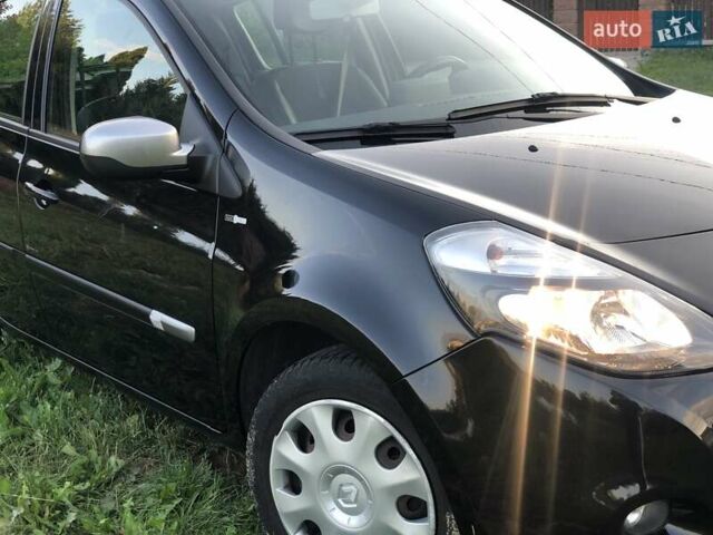 Черный Рено Клио, объемом двигателя 1.6 л и пробегом 214 тыс. км за 6900 $, фото 25 на Automoto.ua