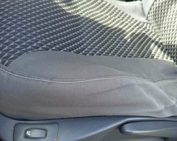 Черный Рено Клио, объемом двигателя 1.5 л и пробегом 293 тыс. км за 4800 $, фото 20 на Automoto.ua