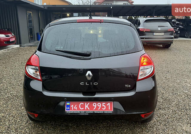 Черный Рено Клио, объемом двигателя 1.2 л и пробегом 240 тыс. км за 5750 $, фото 11 на Automoto.ua