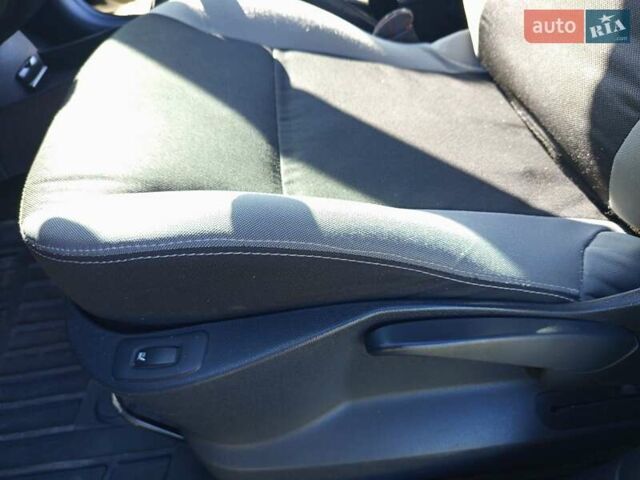 Черный Рено Клио, объемом двигателя 1.5 л и пробегом 293 тыс. км за 4800 $, фото 7 на Automoto.ua