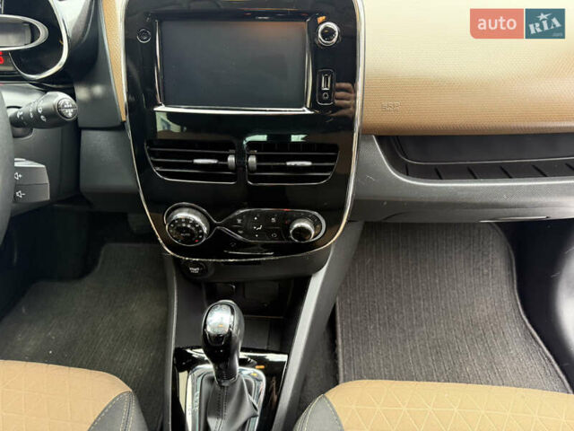 Чорний Рено Кліо, об'ємом двигуна 1.5 л та пробігом 170 тис. км за 9999 $, фото 37 на Automoto.ua