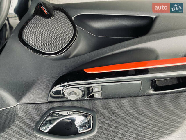 Черный Рено Клио, объемом двигателя 0.9 л и пробегом 139 тыс. км за 8500 $, фото 15 на Automoto.ua