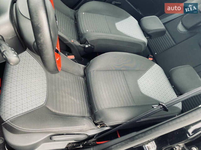 Черный Рено Клио, объемом двигателя 0.9 л и пробегом 139 тыс. км за 8500 $, фото 14 на Automoto.ua