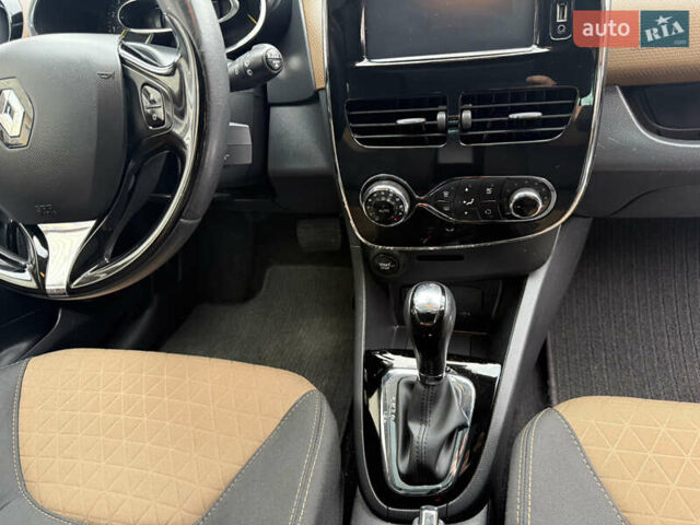 Чорний Рено Кліо, об'ємом двигуна 1.5 л та пробігом 170 тис. км за 9999 $, фото 31 на Automoto.ua