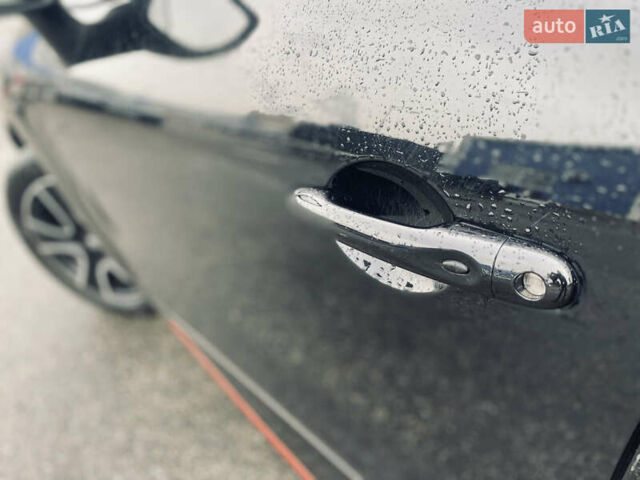 Черный Рено Клио, объемом двигателя 0.9 л и пробегом 139 тыс. км за 8500 $, фото 11 на Automoto.ua