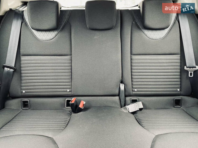 Черный Рено Клио, объемом двигателя 0.9 л и пробегом 139 тыс. км за 8500 $, фото 29 на Automoto.ua