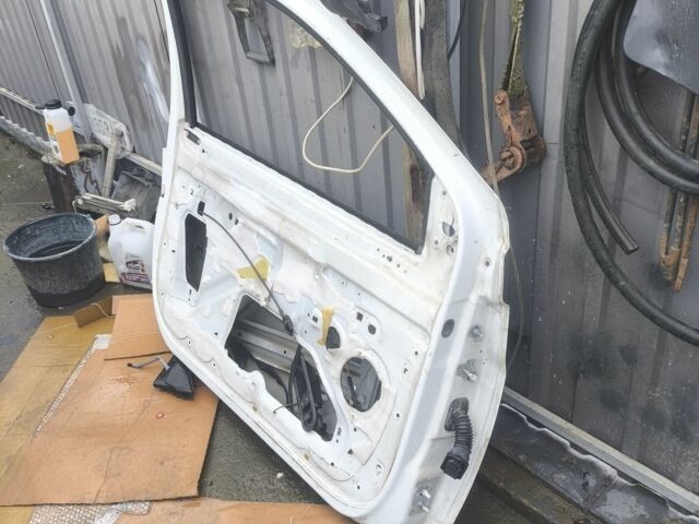 Черный Рено Клио, объемом двигателя 1.5 л и пробегом 340 тыс. км за 1750 $, фото 5 на Automoto.ua