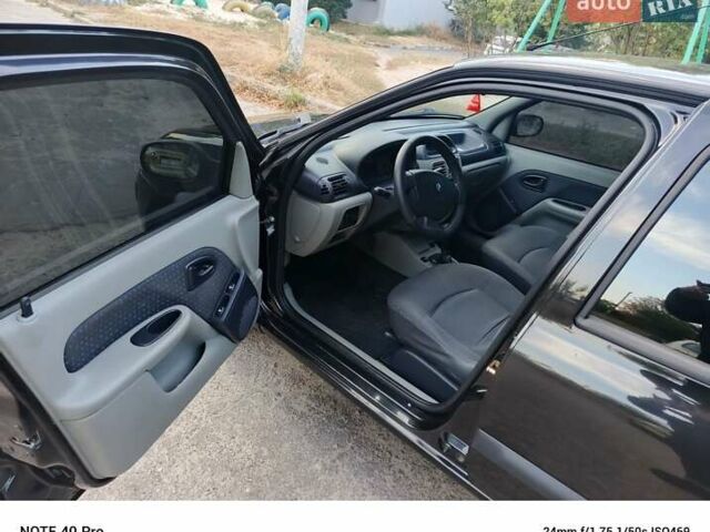 Черный Рено Клио, объемом двигателя 1.39 л и пробегом 104 тыс. км за 4500 $, фото 7 на Automoto.ua