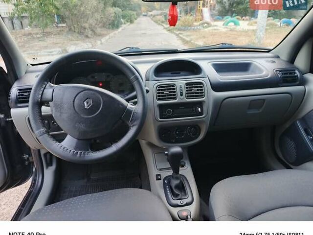 Черный Рено Клио, объемом двигателя 1.39 л и пробегом 104 тыс. км за 4500 $, фото 9 на Automoto.ua