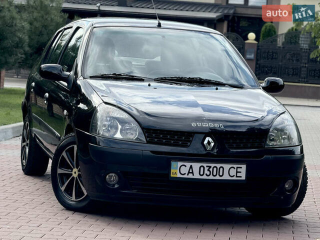 Черный Рено Клио, объемом двигателя 1.4 л и пробегом 210 тыс. км за 3999 $, фото 5 на Automoto.ua